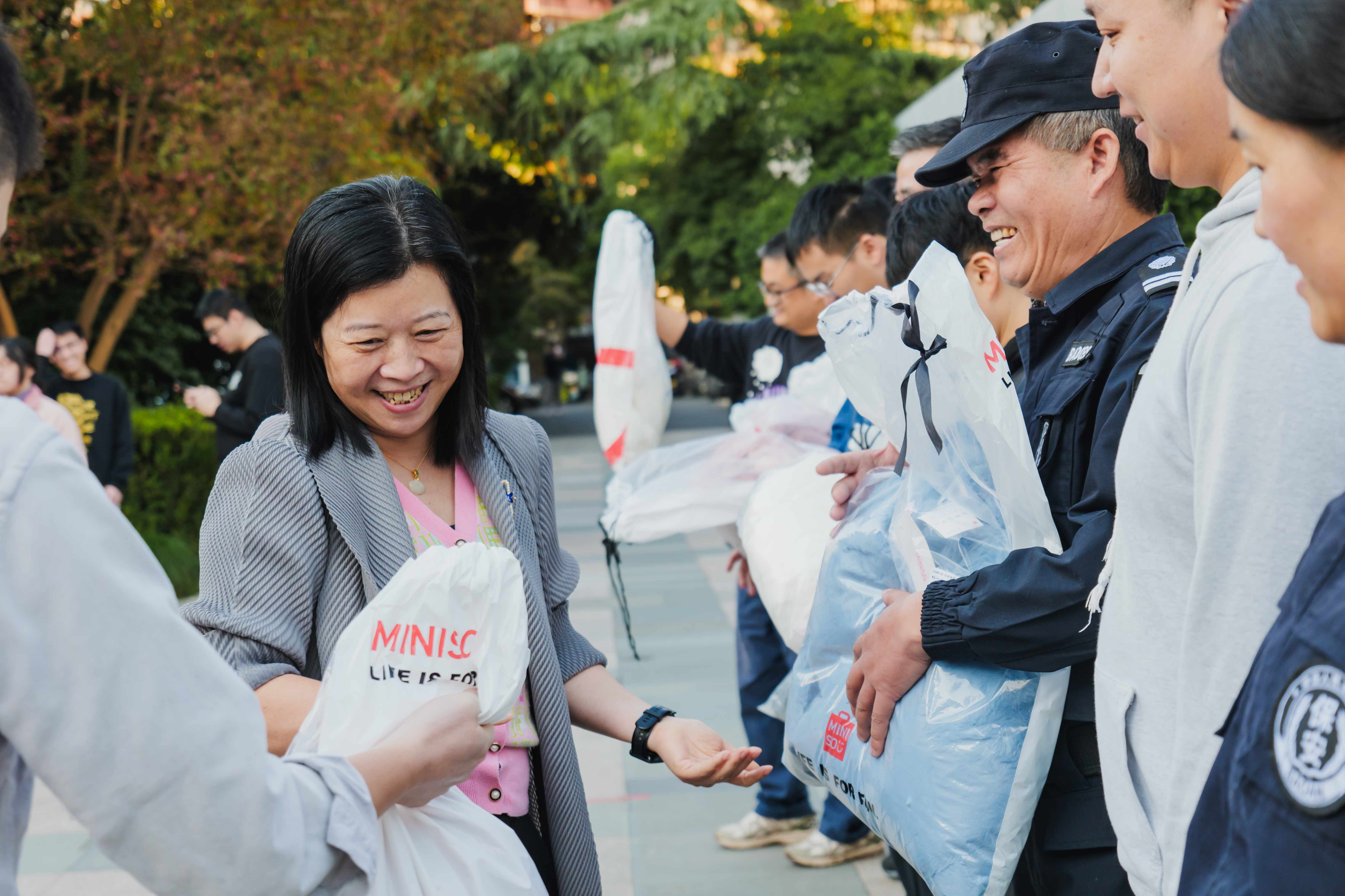 1733894579530726uVc2.jpg 1733894579530726uVc2.jpg